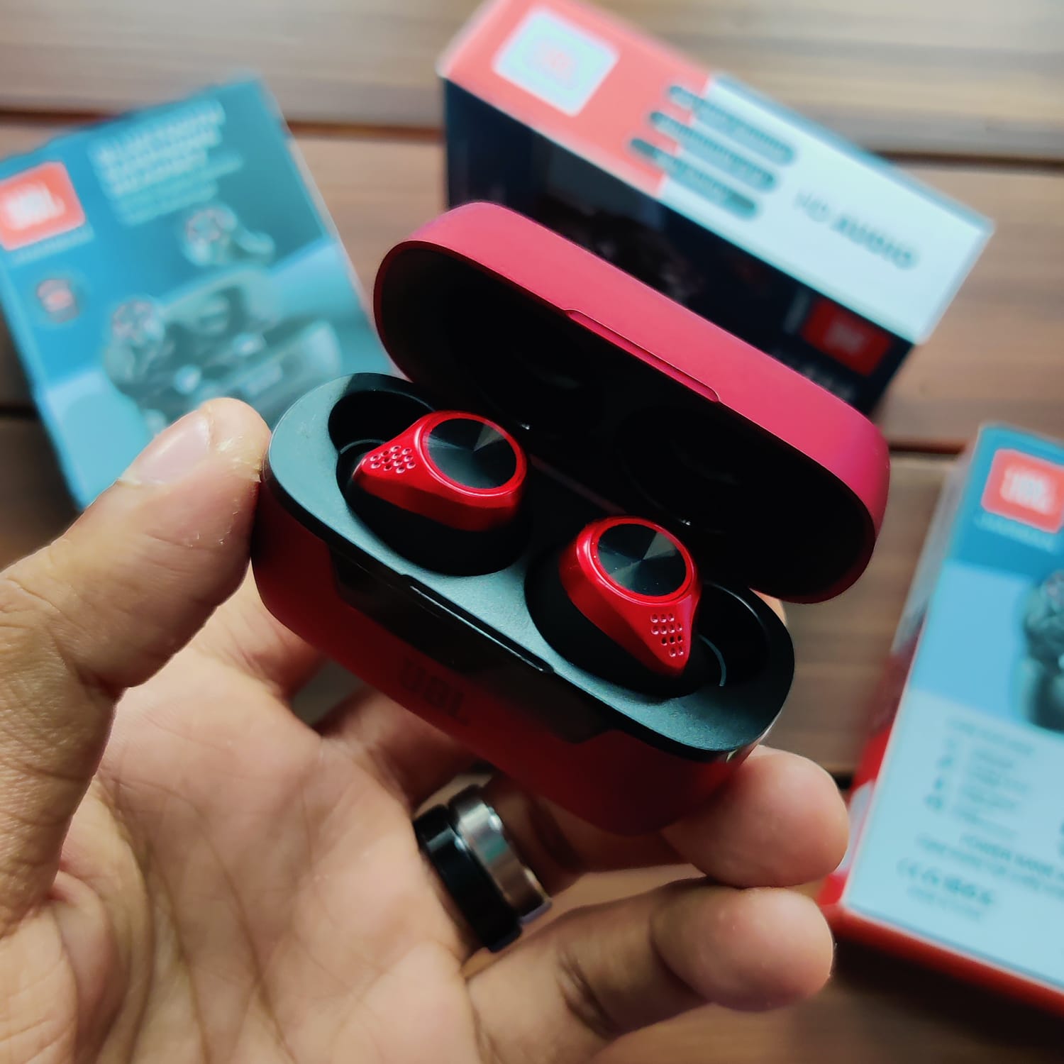 airpods/others